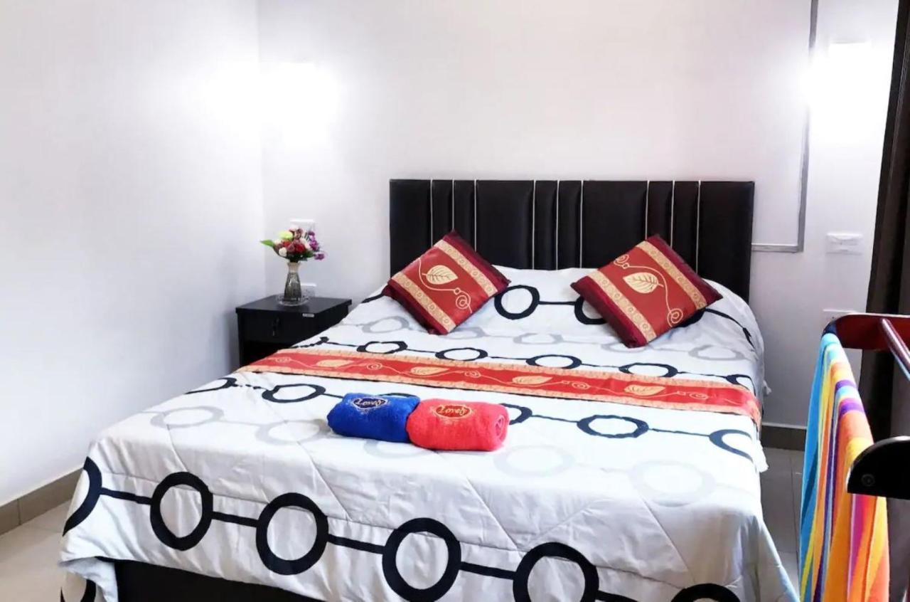 Oyo 1150 Sawasdee Orange 2* Phuket