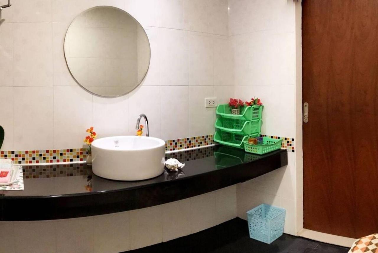 Hotel Oyo 1150 Sawasdee Orange 2*
